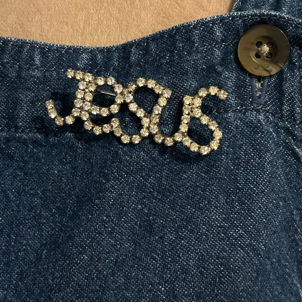 Vintage Jesus crystal rhinestone brooch pin silver tone, great gift idea!